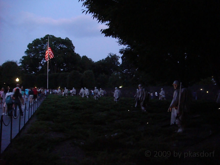 Washington DC [2009 July 03] 255.JPG - Scenes from The Korean War Veterans Memorial
